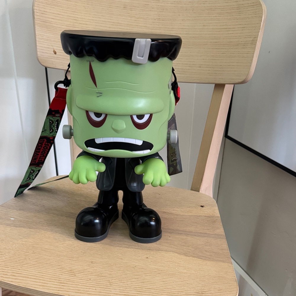 Universal Studios HHN  Frankenstein Monster popcorn bucket